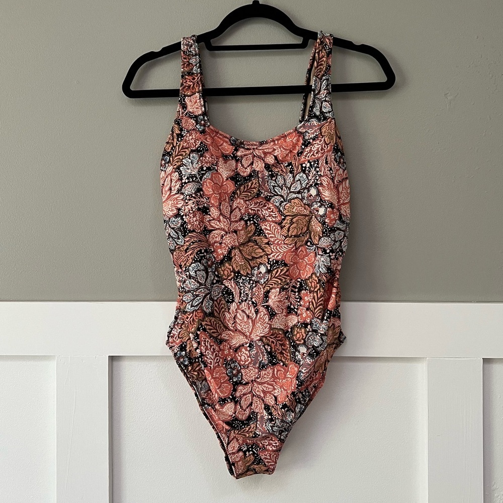NWT A Pea In The Pod Floral Square Neck Maternity One Piece Swimsuit